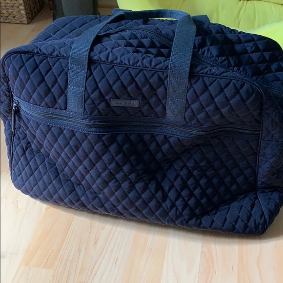 Vera Bradley Handbags - Vera Bradley outlet Navy grand traveler